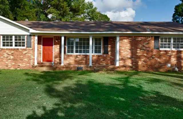 COMING SOON 8/15/25-Charming 3-bedroom 2 -bath one-story ranch style home! photos photos