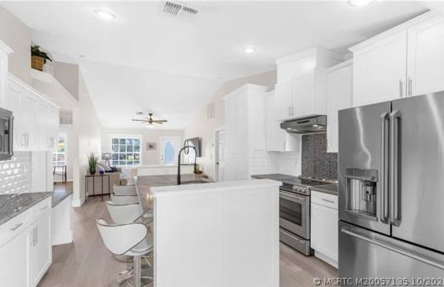 26501 Snowberry Lane Gallery 4