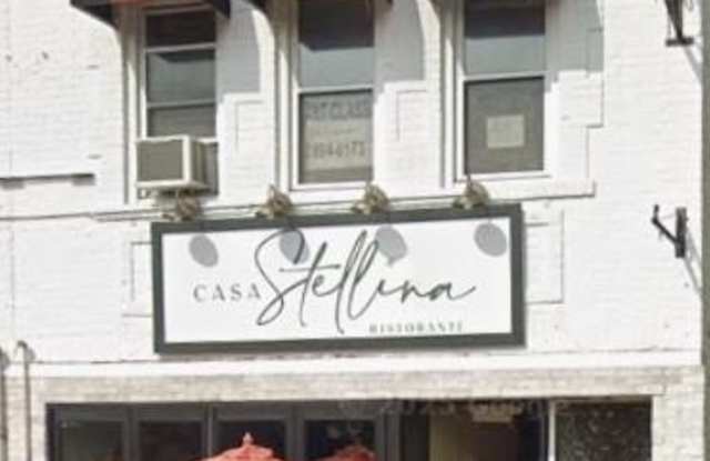 300 Main Street unit: 2 photos photos