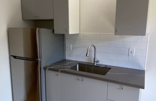 156J Smalley Ave - Convenient Hayward Location Gallery 4