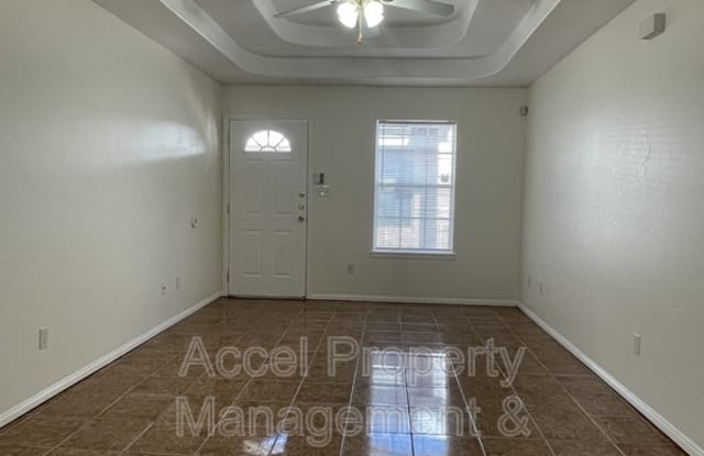 1712 Phoenix Gallery 3