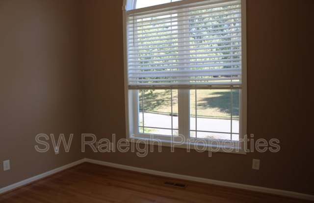 1412 Willow Leaf Way Gallery 3
