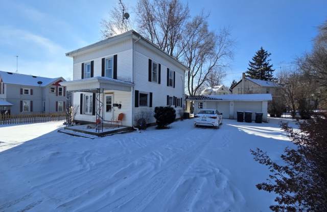 173 Ripon Rd - 173 Ripon Road, Berlin, WI 54923