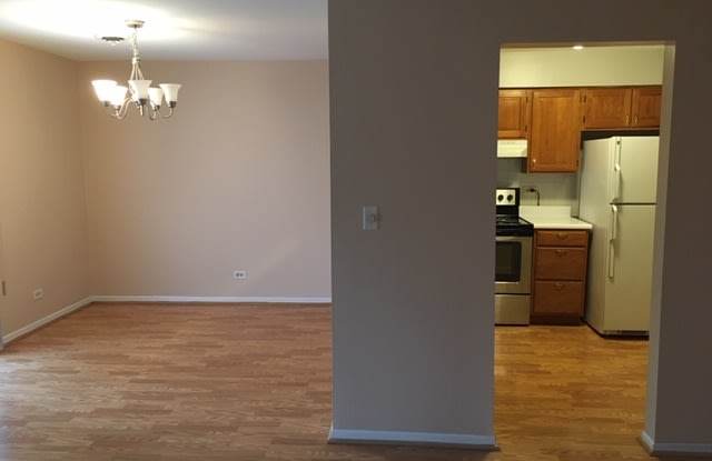 260 East Court Of Shorewood Court Gallery 4
