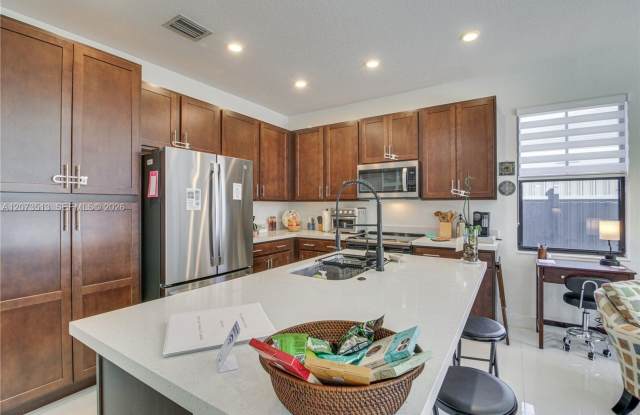 3751 SW 97th Avenue, Miami, FL 33165 - 4039 photos photos 3751 SW 97th Avenue, Miami, FL 33165 - 4039 photos photos