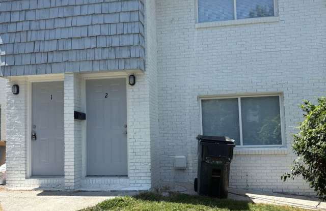 Spacious 2bedroom Townhome photos photos