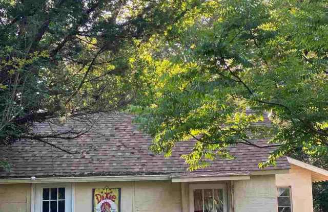 60 Mershon Street - 60 Mershon St, Fairhope, AL 36532