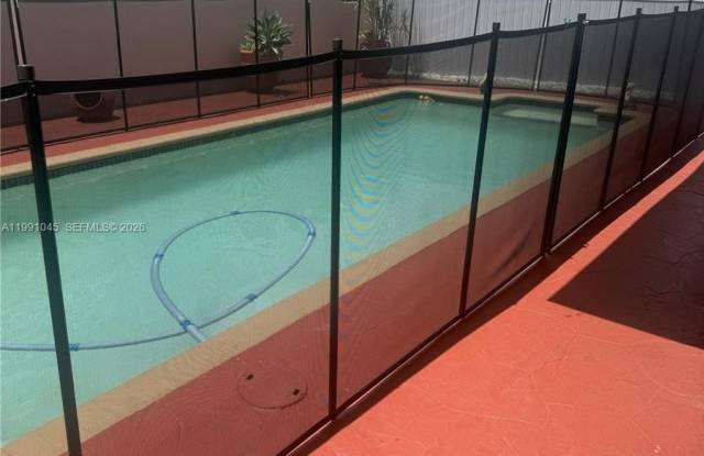 15318 SW 41st Ter photos photos