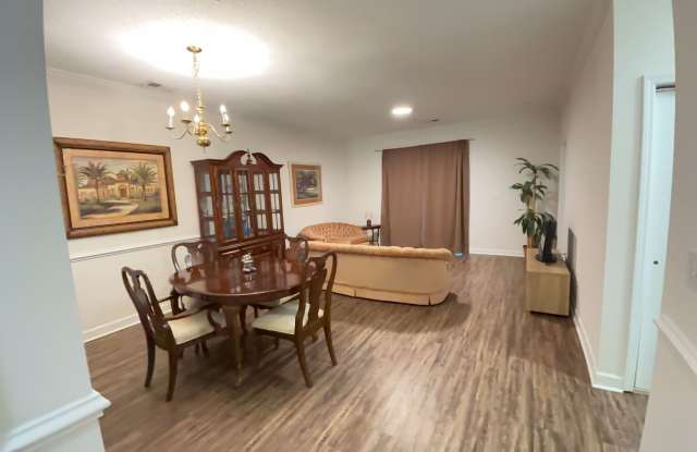 1st Floor Fully Furnished Condo in Berkshire Forest photos photos