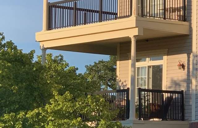12950 Meadow View Court Gallery 2