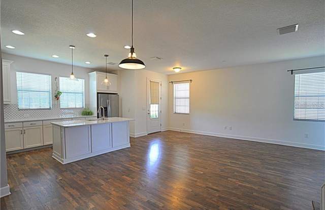 5806 CIRCA FISHHAWK BOULEVARD Gallery 4
