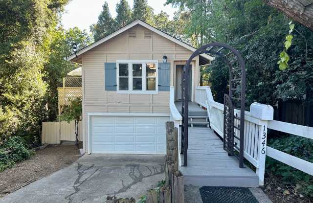 Nice 3 bedroom, 2 bath Home located in historic Old Town Auburn - 1346 Cora Lane, Auburn, CA 95603