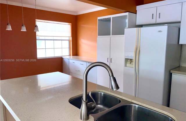 464 Ne 210th Cir Terrace Gallery 4