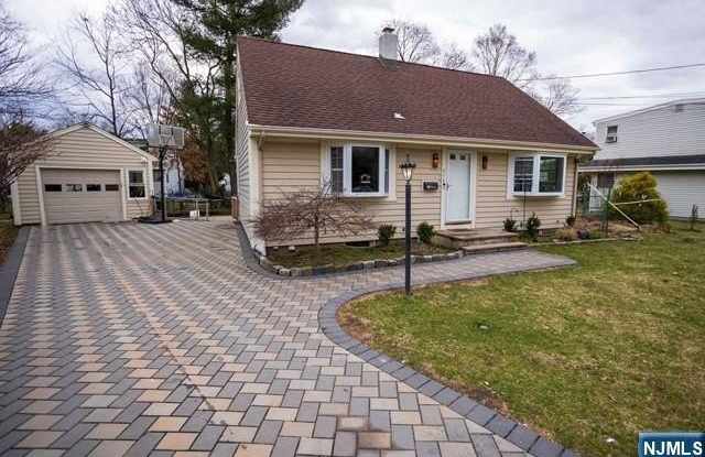 615 Bartell Place Gallery 2