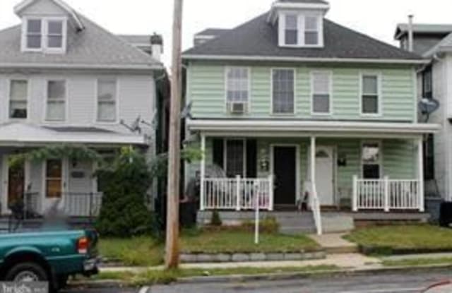 427 Clarendon Avenue - 427 Clarendon Avenue, Hagerstown, MD 21740