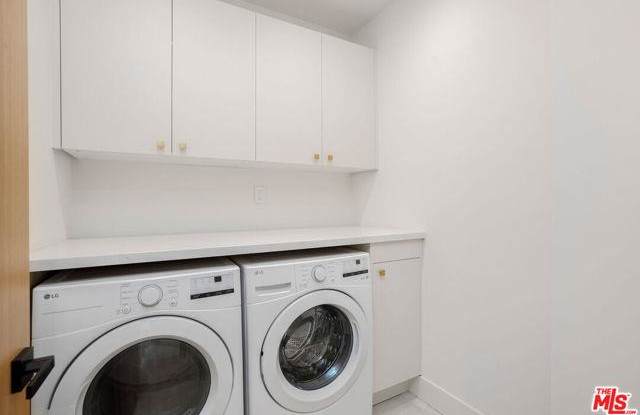 5658 Winnetka Avenue photos photos