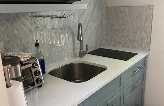 1321 Asturia Ave photos photos