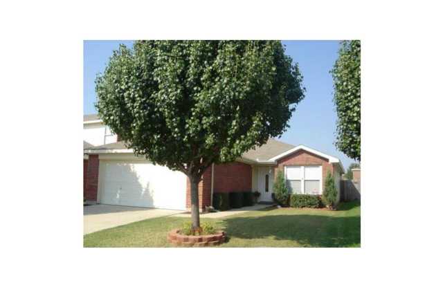 2301 Southway - 2301 Southway, Denton, TX 76207