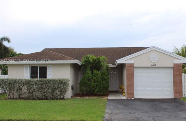 681 Pine Ridge Ter Gallery 1