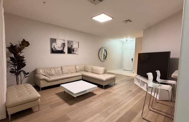 1057 PRIORY Circle Gallery 4