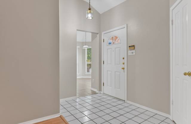 6635 SHADY BEND DR Gallery 3