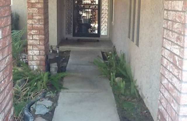 6000 Hickorywood Way Gallery 2