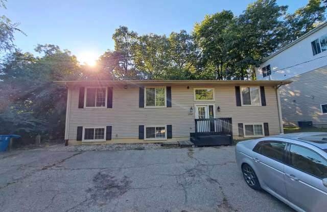 1332 Knollwood Ave Gallery 2