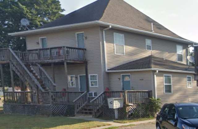 1409 S Broadway photos photos