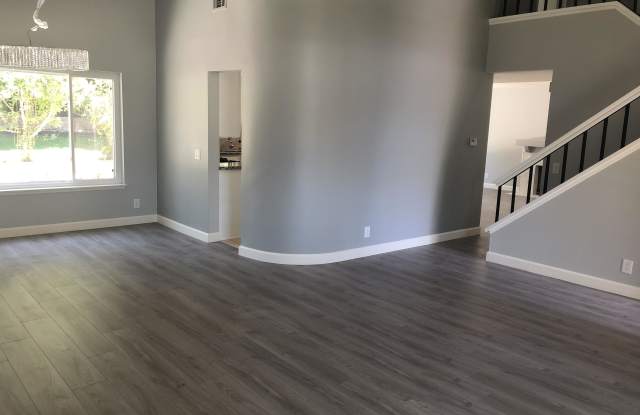 2498 Rikkard Drive Gallery 2