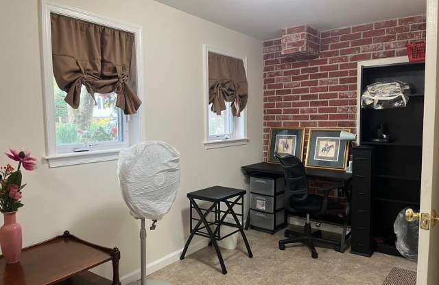 9325 TALISMAN DR Gallery 2