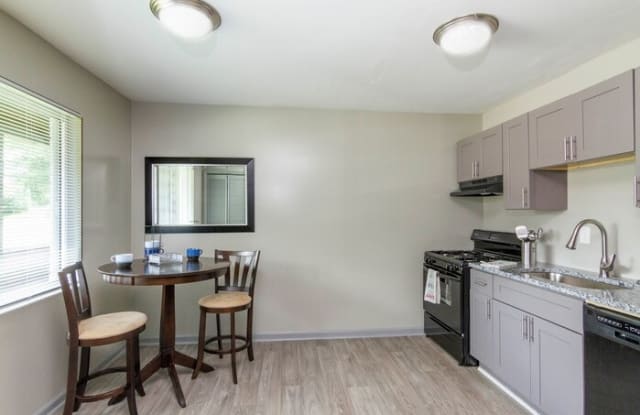 2138 Park Terrace - 2138 Park Terrace, College Park, GA 30337