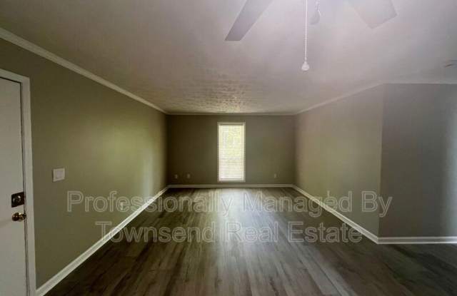 5853-G Century Oaks Drive Gallery 2