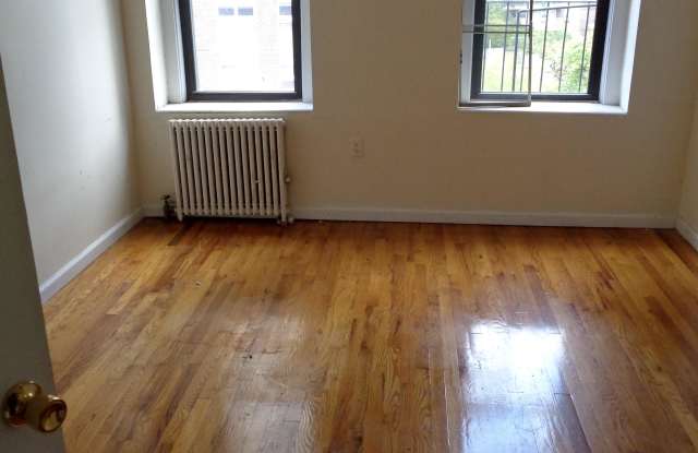 402 East 10th Street Gallery 3