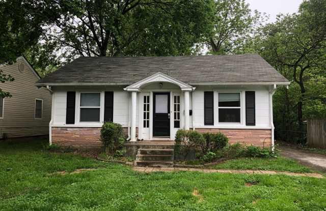Adorable 3 bed close to MSU photos photos
