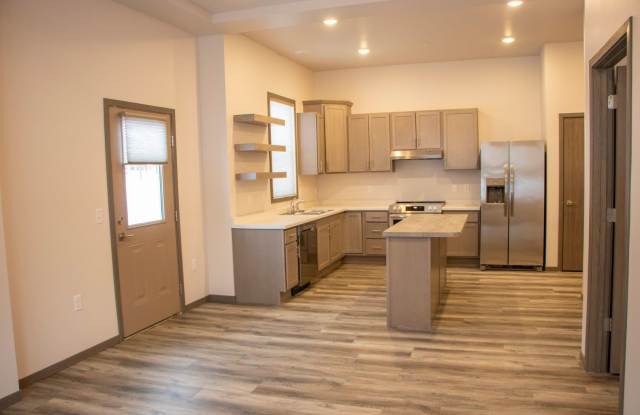 Pet friendly 2 bed available now photos photos
