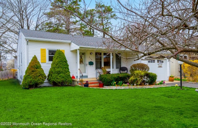 215 Pleasant Place - 215 Pleasant Place, Point Pleasant, NJ 08742