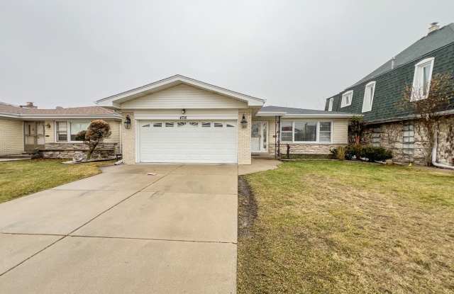 4716 N Thatcher Avenue photos photos