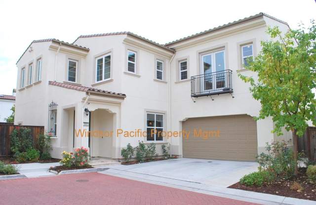 BEAUTIFUL MOSAIC AT GALE RANCH 4 BEDROOM DET. HOME, NEAR PARKS, TOP SCHOOLS ! photos photos