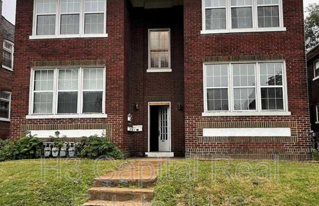2449 Cleveland Blvd - 2449 Cleveland Boulevard, Granite City, IL 62040