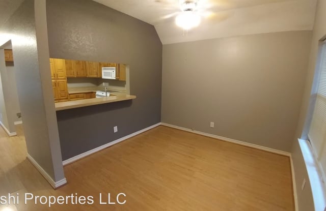 3905 Evergreen St - 3905 Evergreen Rd, Irving, TX 75061