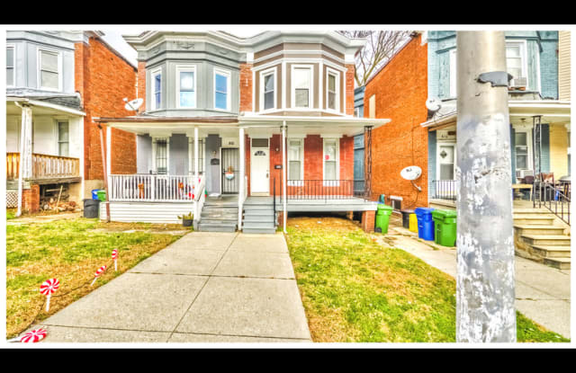 614 McCabe Avenue photos photos