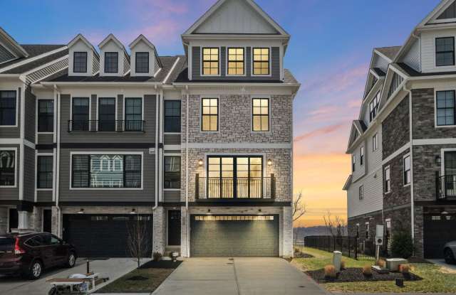 **Fully Furnished Luxury Rental – 3010 Greeneview Ln, Marshall Township** photos photos