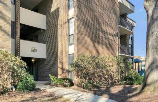 Amazing Location - Close to Metro - 1Bed/1Bath Gallery 1