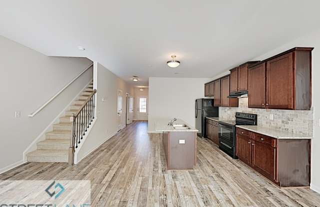 1591 Iris Walk Gallery 3