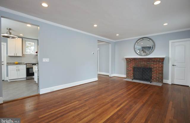 4912 BRANDYWINE Street NW Gallery 3
