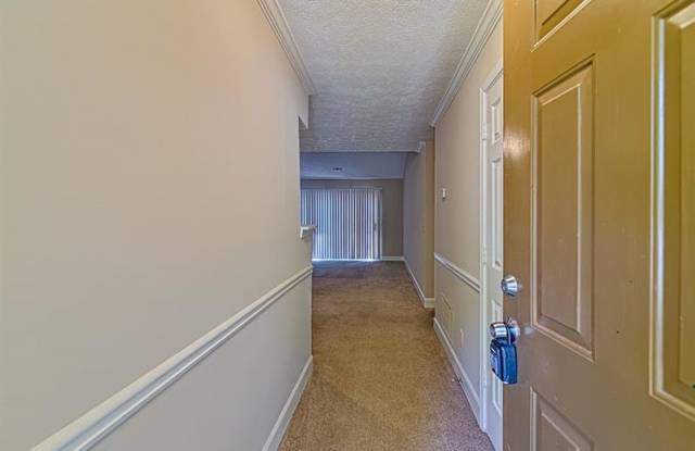 365 Pleasant Oak Court SW Gallery 4