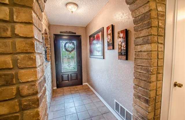 1933 Aliso Road Gallery 2