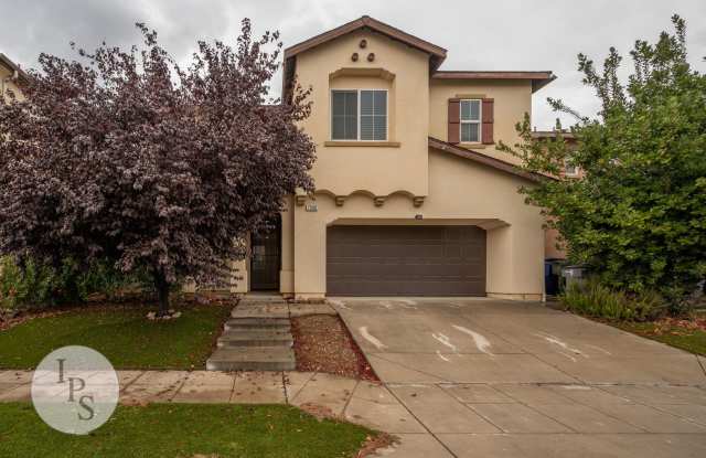 Fresno Eastside Home, 4BR/2.5BA, Built 2013 with attached two car garage Gallery 1