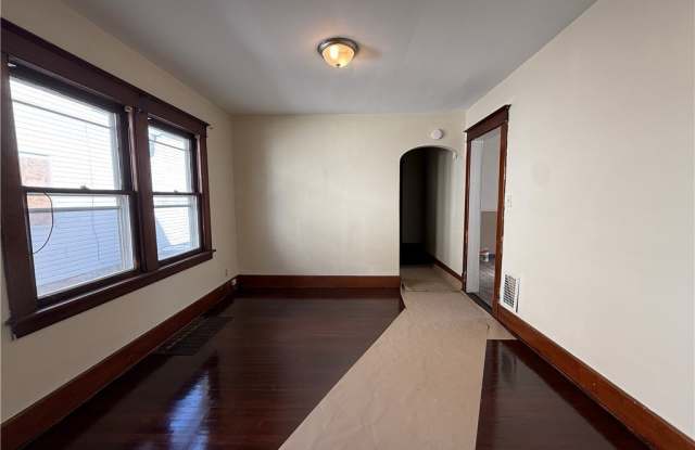 63 Wright Avenue Gallery 4