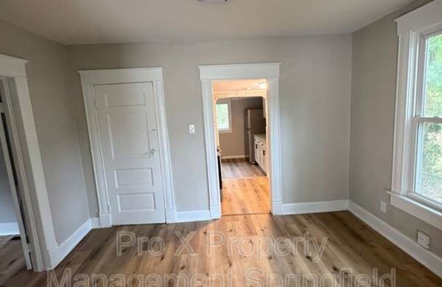 2260 North Main Gallery 4